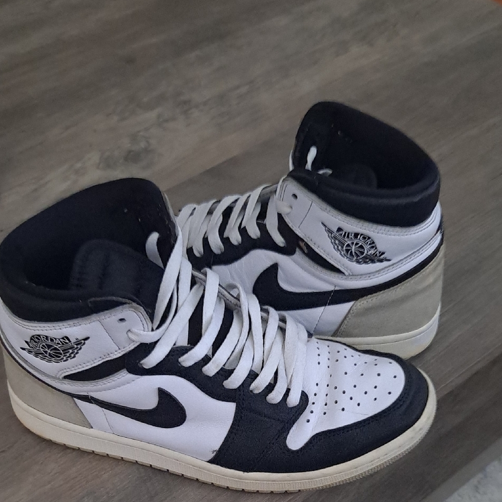 Nike Men's Jordan 1 High-Top Black and White Sneakers